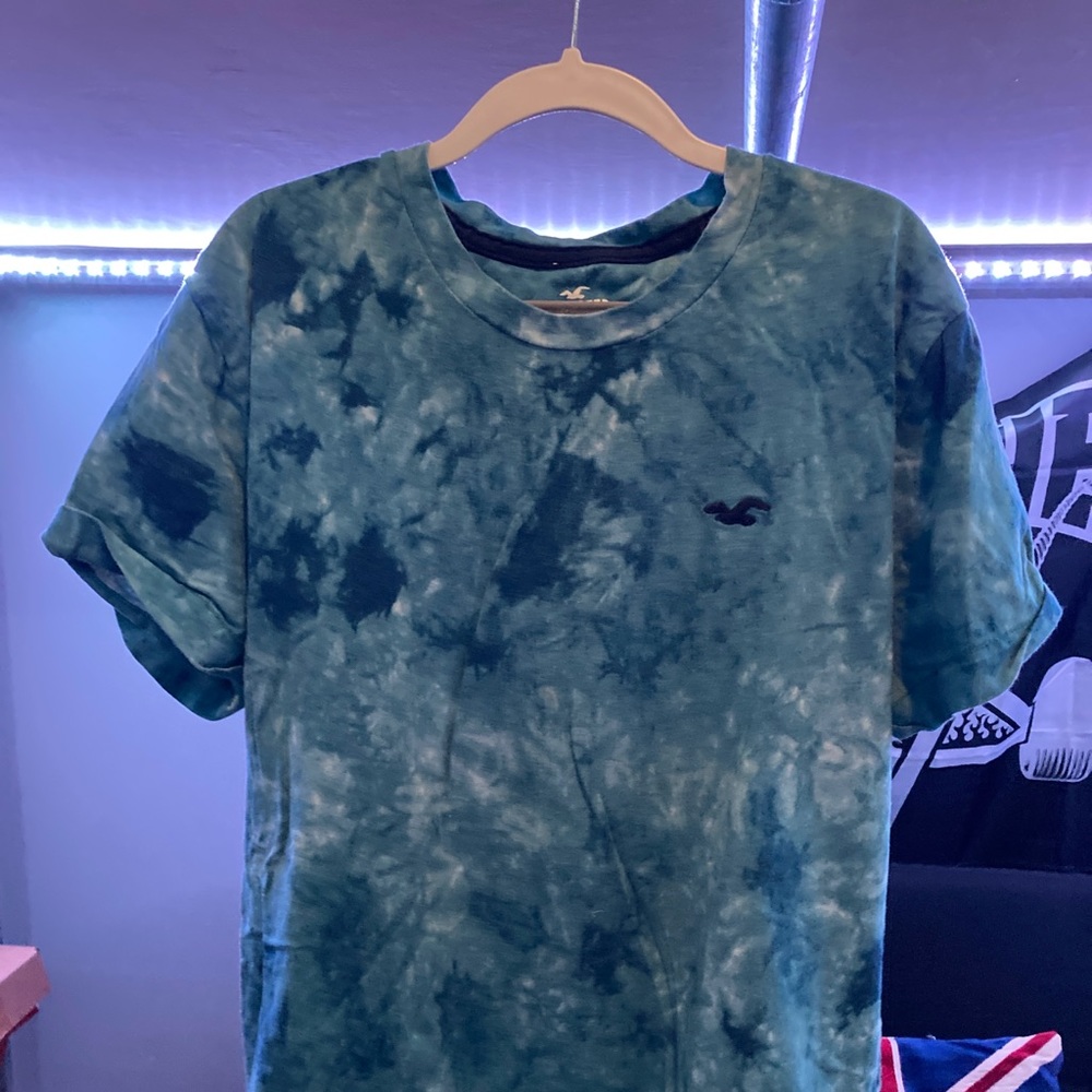 Hollister shirt
